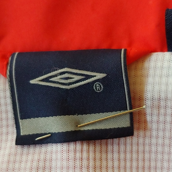 Umbro jacket red youth large - Picture 12 of 13